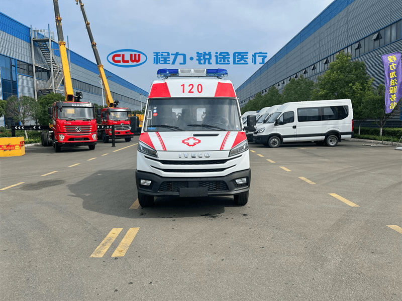 陽泉市(shì)程力&依維柯得(de)意救護車(chē)新車(chē)—CL5049XJH6YS
